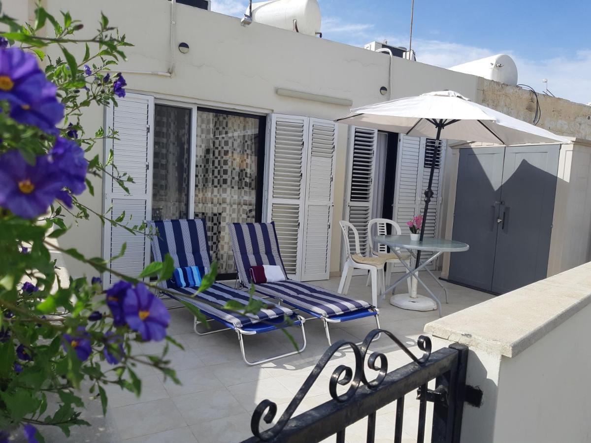 House Near The Beach Перволия Екстериор снимка